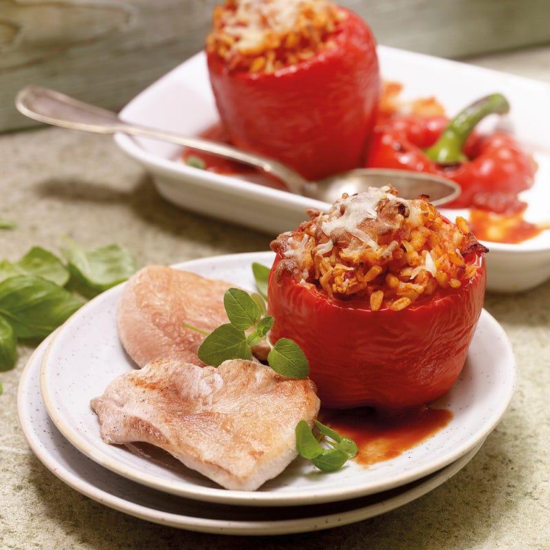 Foto Ofenpaprika mit Zartweizenfüllung und Putenbrust von WW