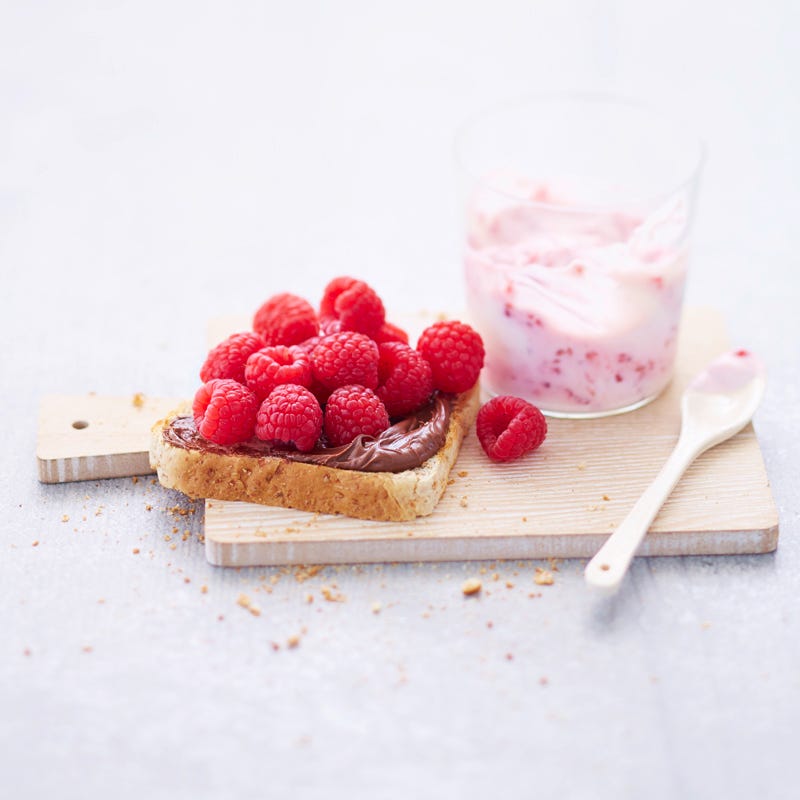 Nutella-Beeren-Toast