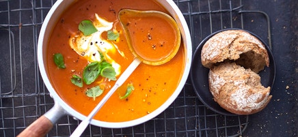 Tomaten-Kürbis-Suppe
