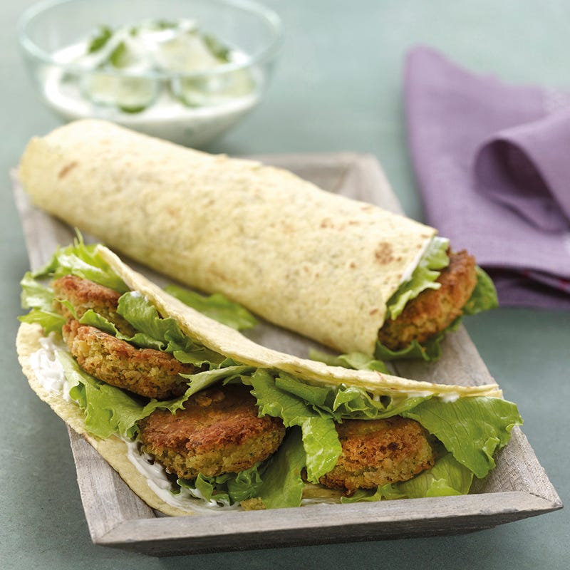 Falafel-Wrap mit Gurkensalat