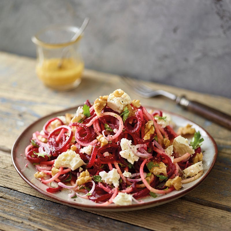 Foto Rote-Bete-Salat mit Schafskäse und Walnüssen von WW