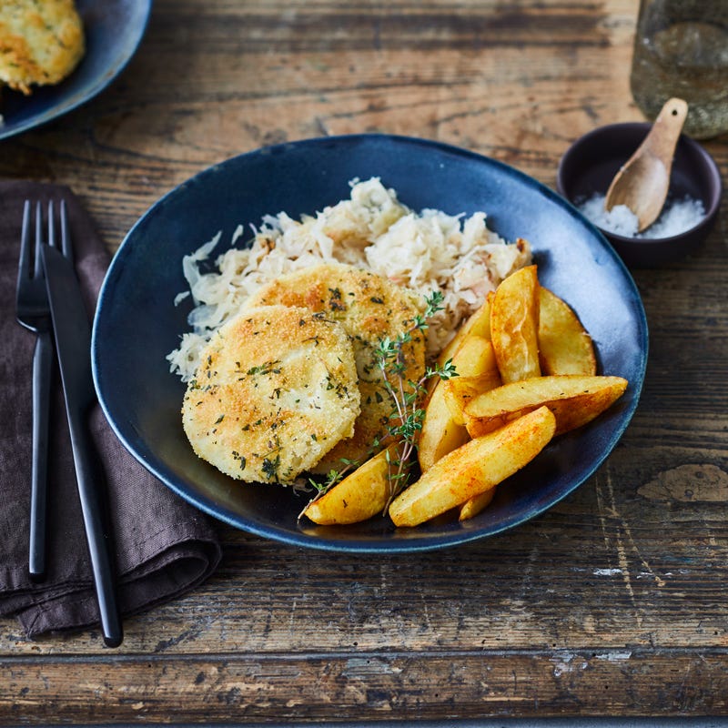 Kohlrabischnitzel mit Sauerkraut