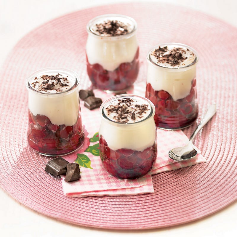 Photo de/du Yaourt de brebis à la compotée de cerises par WW