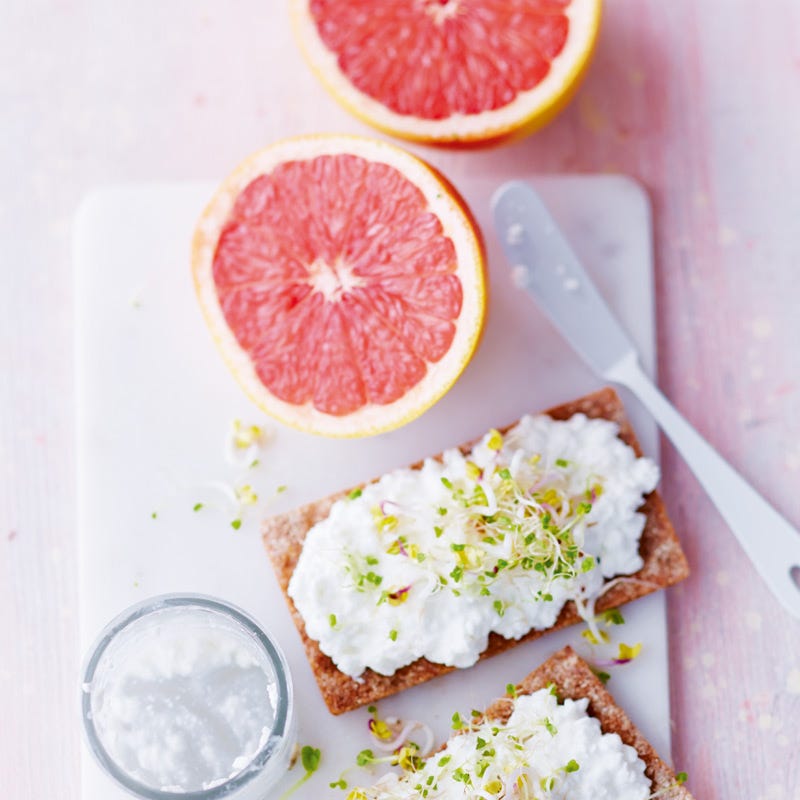 Foto van Knäckebröd met cottage cheese en scheuten door WW