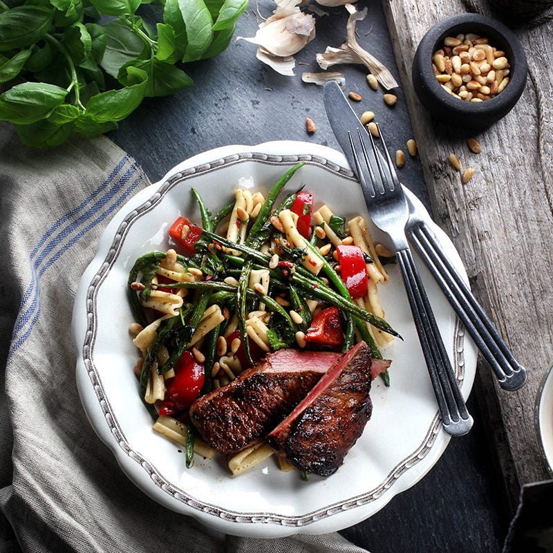 Foto av Ryggbiff med vitlöksfrästa grönsaker från WW ViktVäktarna