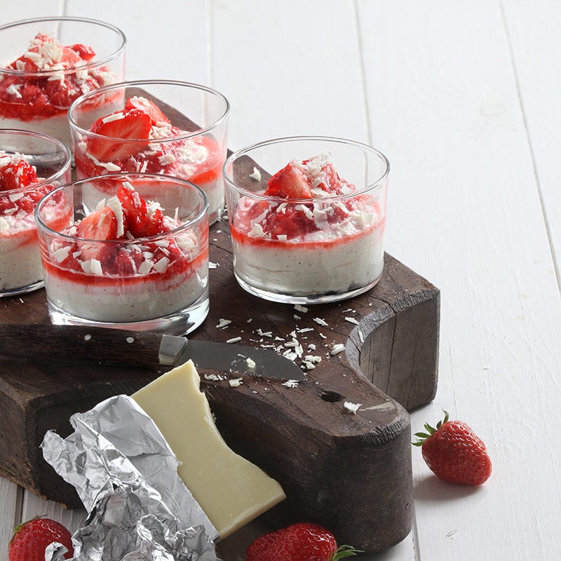 Foto av Vit chokladkräm med jordgubbspuré från WW ViktVäktarna