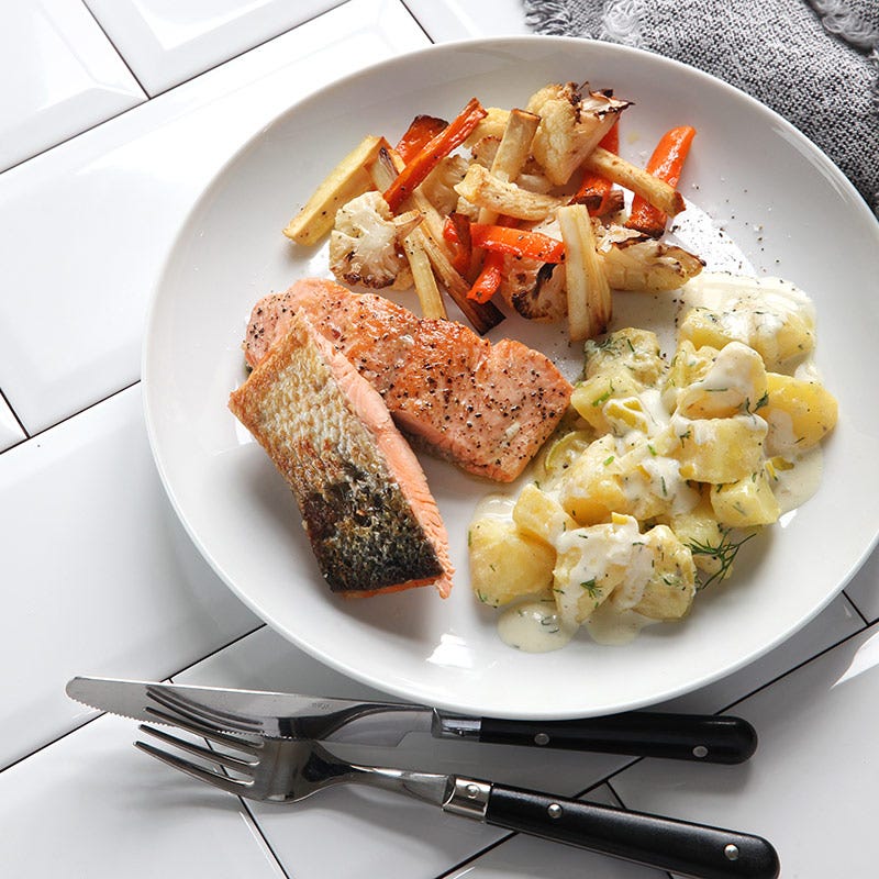 Foto av Lax med dill- och senapsstuvad potatis och rostade rotfrukter från WW ViktVäktarna