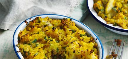Köttfärsgratäng med blomkål- och palsternackstäcke