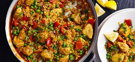 Paella med kyckling och ärter