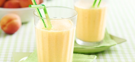 Apricot and soya milk smoothie