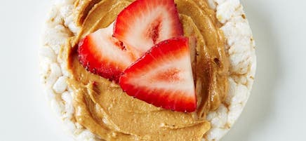 Peanut butter & strawberry rice cake