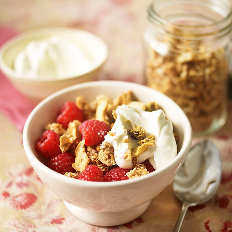 Photo of 'Porridge' granola with raspberries by WW