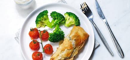 Salmon & spinach filo parcels