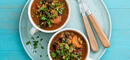 Hearty lentil & vegetable soup