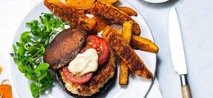 Turkey burgers with portobello buns