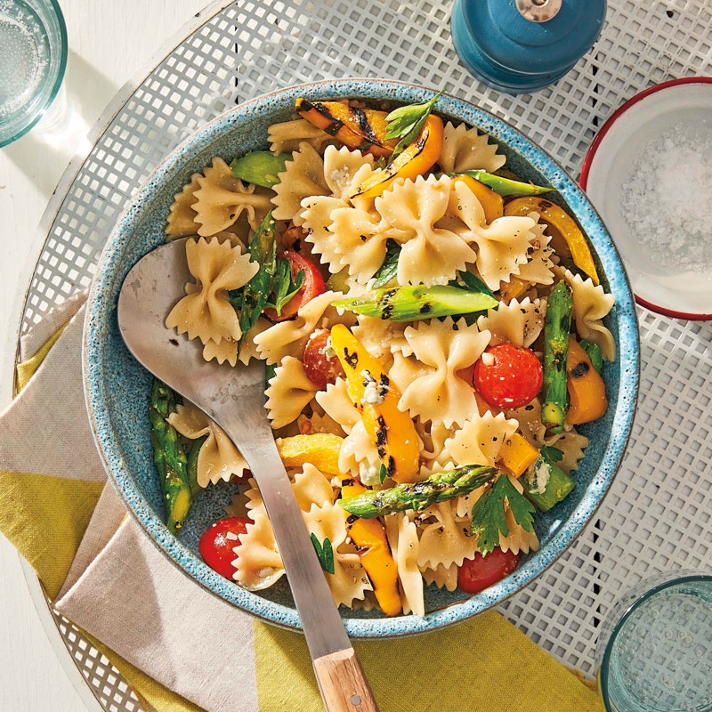 Grilled-vegetable pasta salad