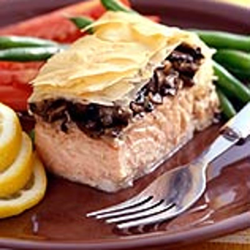 Photo of Phyllo-wrapped salmon fillet by WW