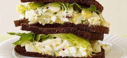 Egg salad sandwich