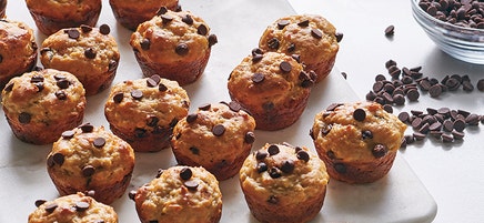 Banana–chocolate chip mini muffins