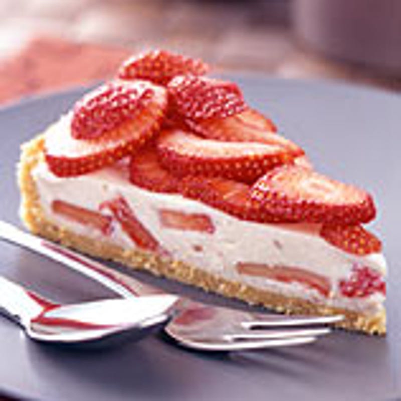 Photo of Strawberry yogurt-cream pie (program book) by WW