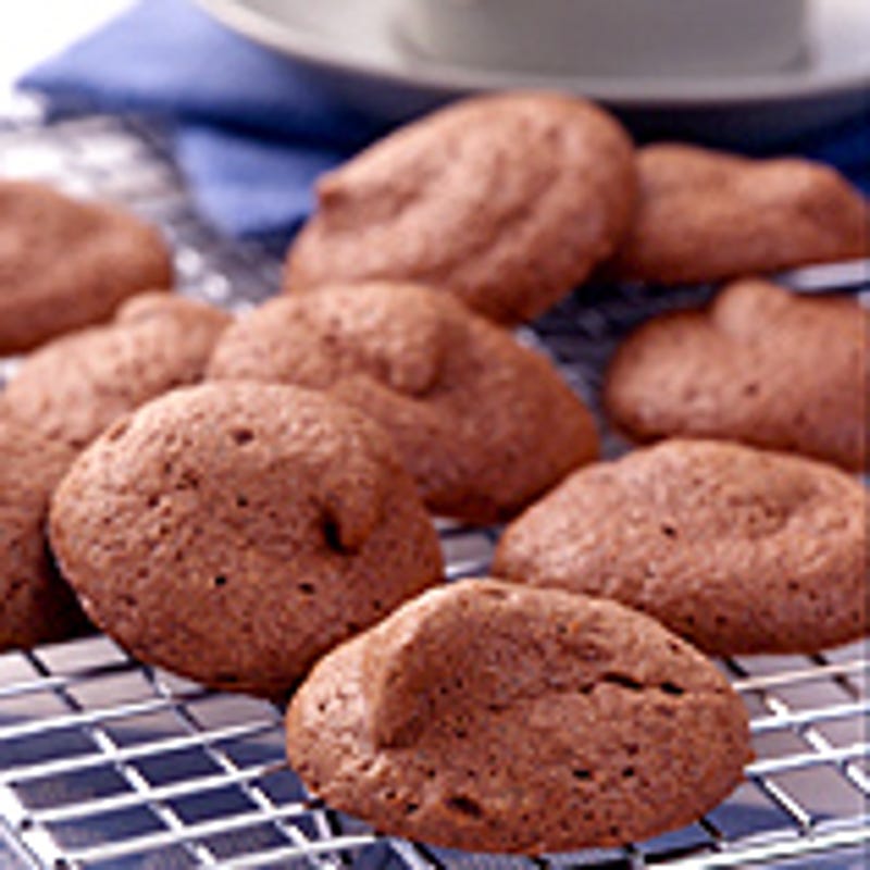 Photo of Chocolate meringue cookies by WW