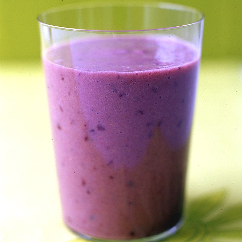 Photo of Blackberry-peach smoothie by WW