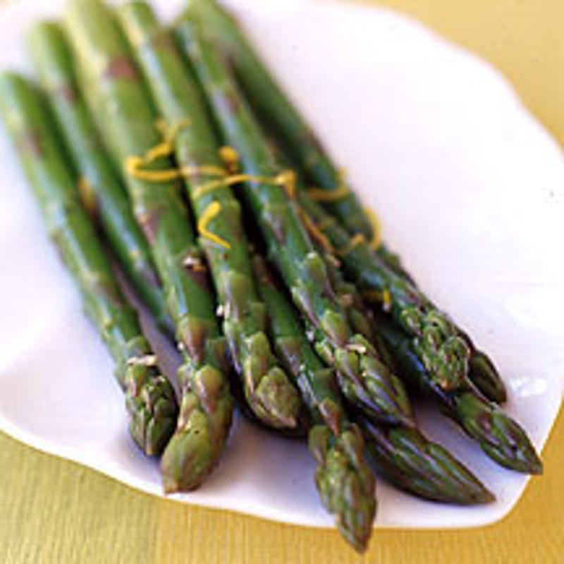 Photo of Lemon-ginger asparagus by WW