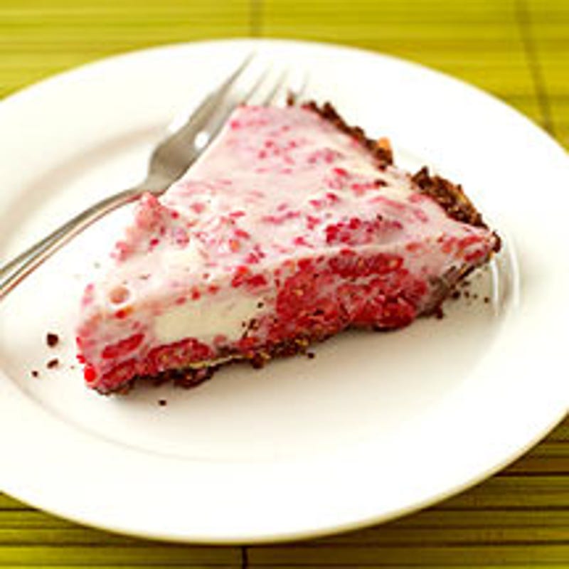 Photo of Raspberry frozen yogurt pie by WW