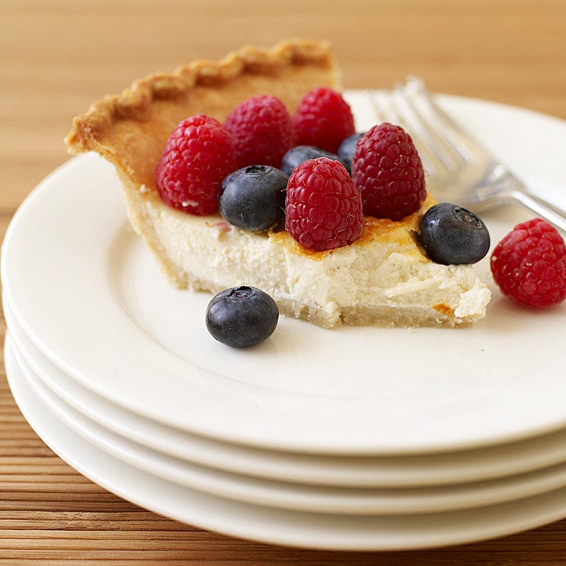 Photo of Raspberry-blueberry cheesecake pie by WW