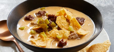 Slow-cooker cheeseburger soup