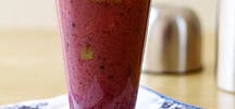 Chilled fruit and yogurt smoothie