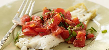 Sautéed flounder with mint and tomatoes
