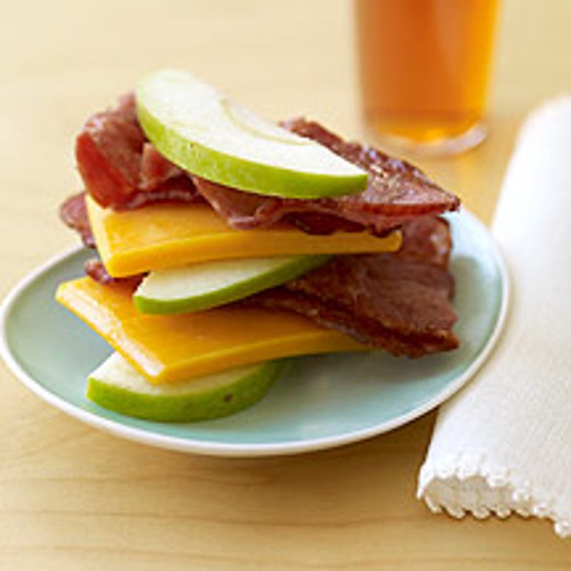 Photo of Apple, cheddar, and bacon stack by WW