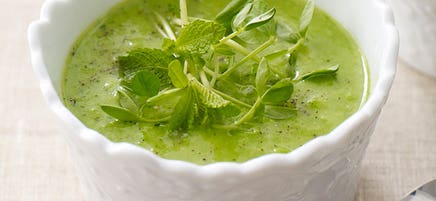 Fresh pea soup with mint