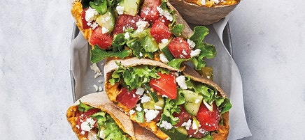 Mediterranean Salad Pita Pockets