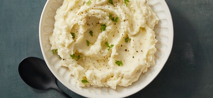 Sour cream & garlic mashed potatoes