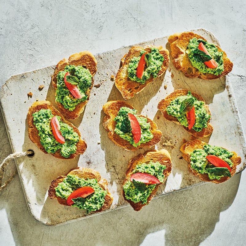 Pea & ricotta crostini