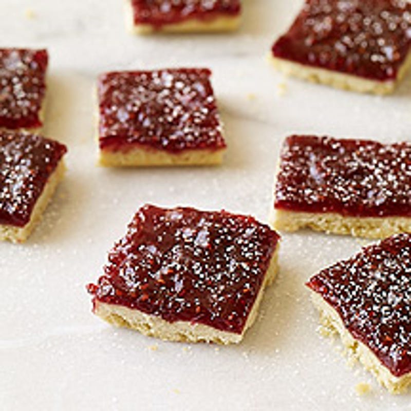 Raspberry squares | Recipes | WW USA
