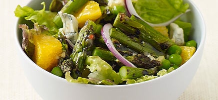 Grilled asparagus salad