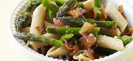 Penne with asparagus and bacon