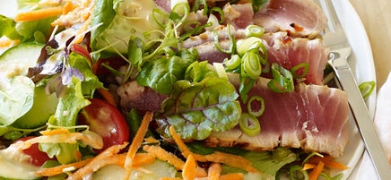 Asian grilled tuna salad with creamy ginger dressing