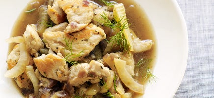 Chicken and fennel in rosemary-wine broth