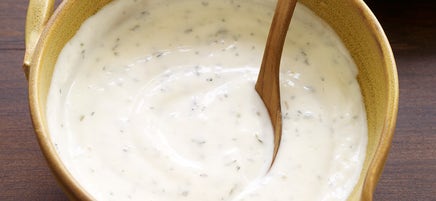 Creamy Italian salad dressing