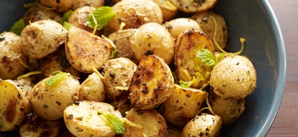 Roasted baby potatoes with oregano and lemon