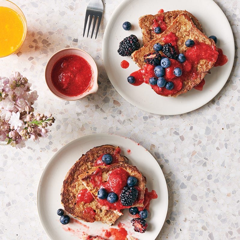 French toast with strawberry sauce