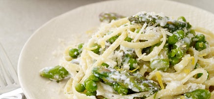 Linguini with asparagus, peas, and ricotta