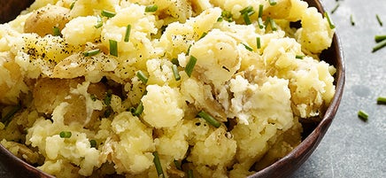 Chunky mashed potatoes with buttermilk and chives