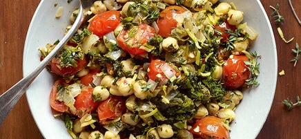 Skillet spinach and chickpeas with cherry tomatoes