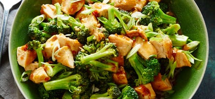 Sesame chicken and broccoli stir-fry