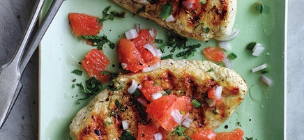 Grilled chicken with grapefruit-mint salsa